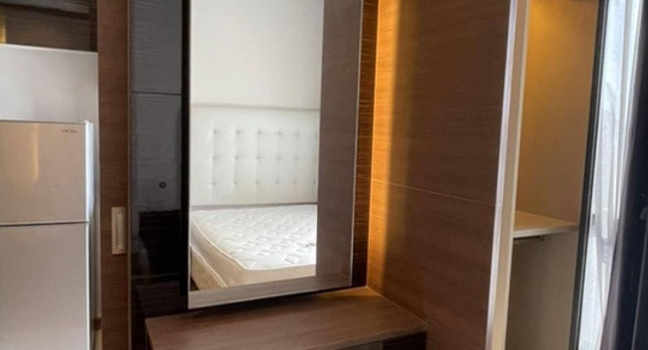 Condo en alquiler de 1 habitaciones en Huai Khwang, Bangkok