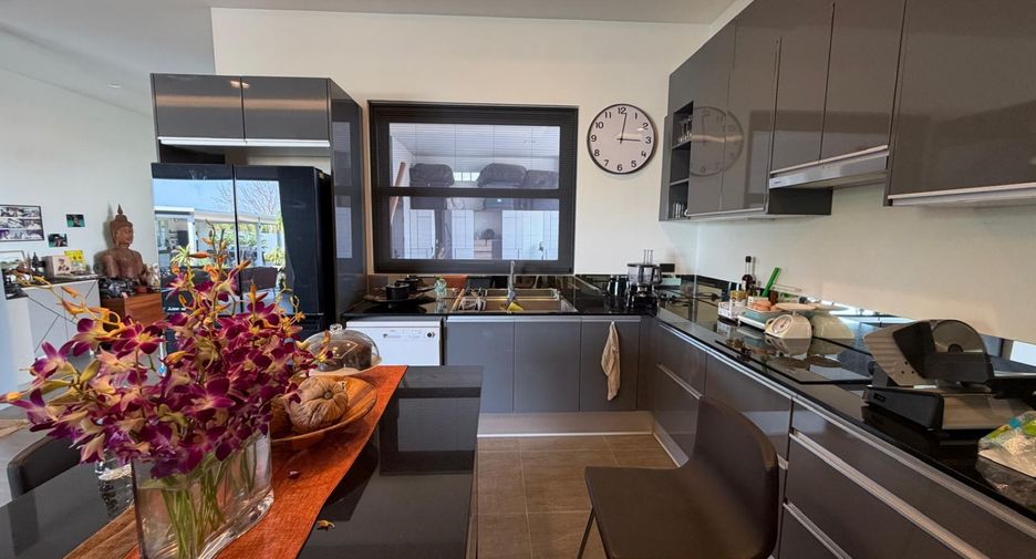 For sale 3 bedrooms house in Hua Hin, Prachuap Khiri Khan