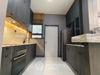 出租 4 卧室 独立屋 在 Phra Khanong, 曼谷