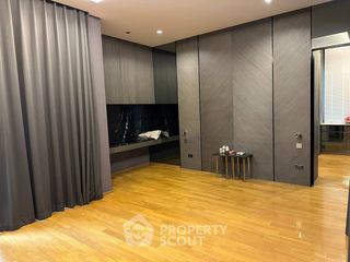 Casa en alquiler de 4 habitaciones en Bueng Kum, Bangkok