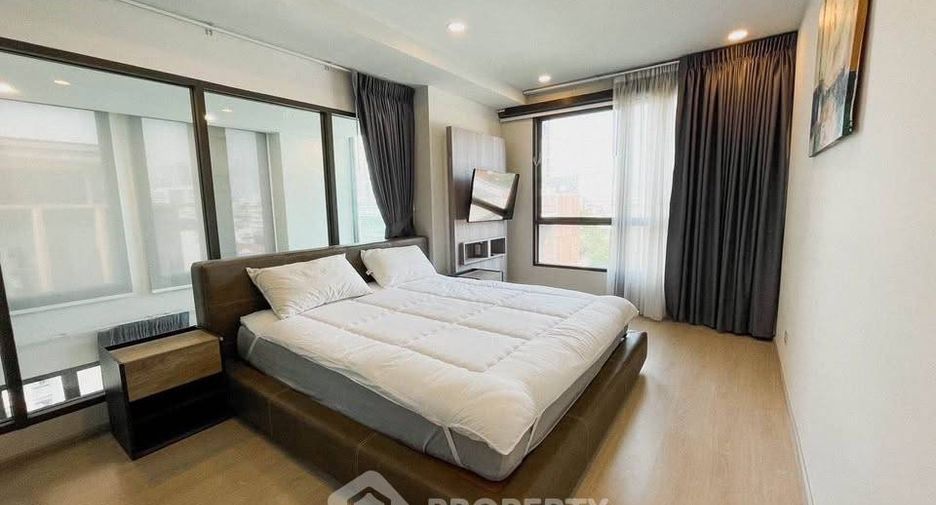 For rent 2 ベッドルーム condo in Phra Khanong, Bangkok
