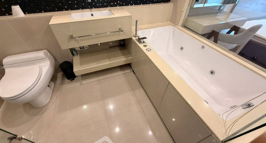 For rent 1 Beds condo in Sathon, Bangkok