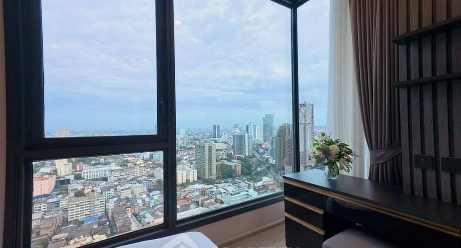 For rent 2 bedrooms condo in Chatuchak, Bangkok
