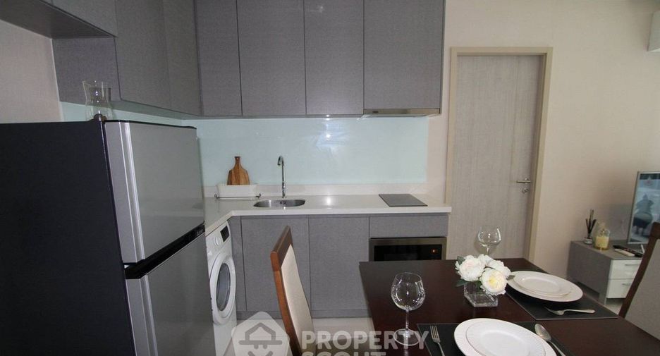For rent 2 bedrooms condo in Khlong Toei, Bangkok