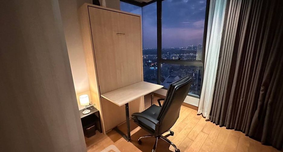 For rent 2 bedrooms condo in Khlong Toei, Bangkok