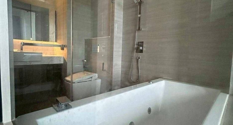 For rent 1 bed condo in Watthana, Bangkok