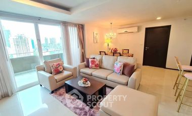 For rent 2 bedrooms apartment in Watthana, Bangkok