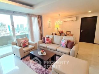 For rent 2 bedrooms apartment in Watthana, Bangkok