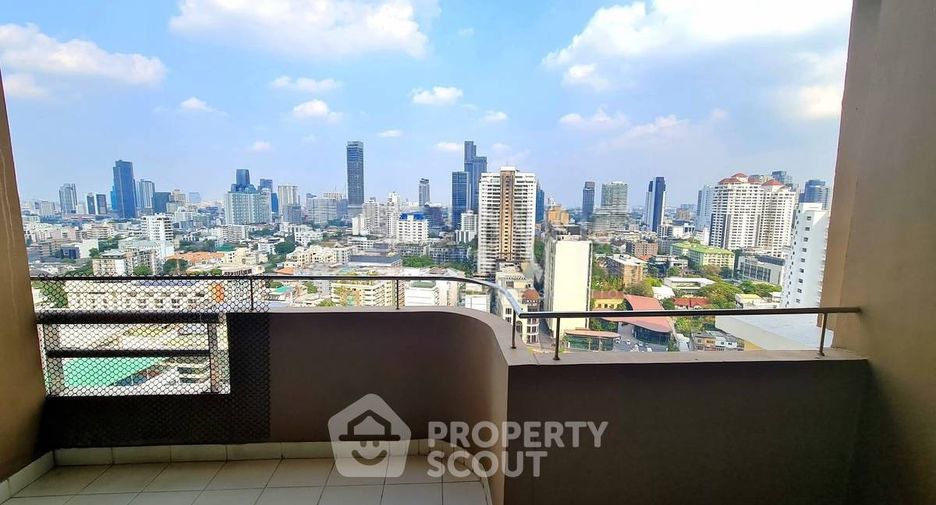 For rent 2 bedrooms apartment in Watthana, Bangkok