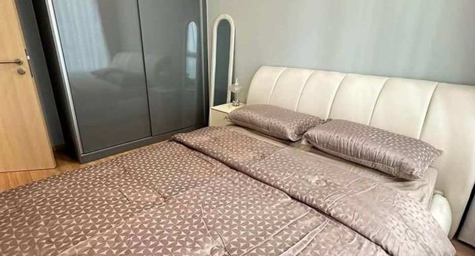 For rent 2 bedrooms condo in Bang Na, Bangkok