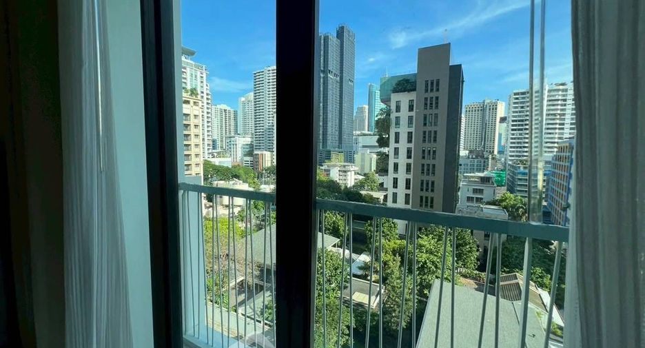 For rent 2 bedrooms condo in Watthana, Bangkok