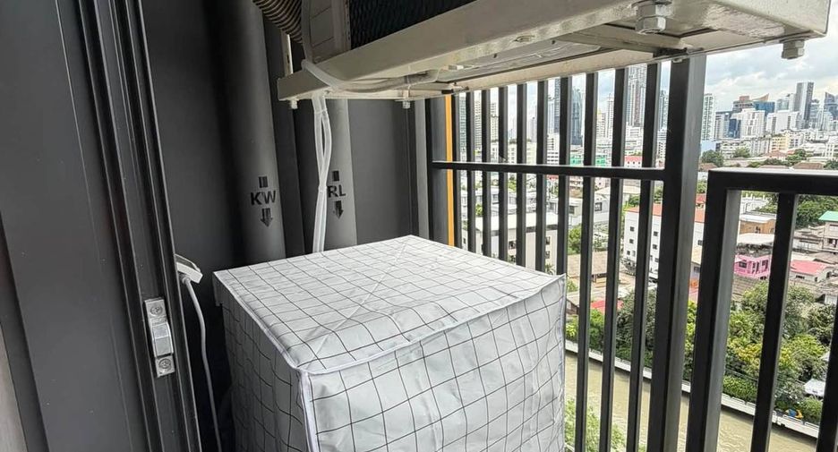 For rent 1 bed condo in Watthana, Bangkok