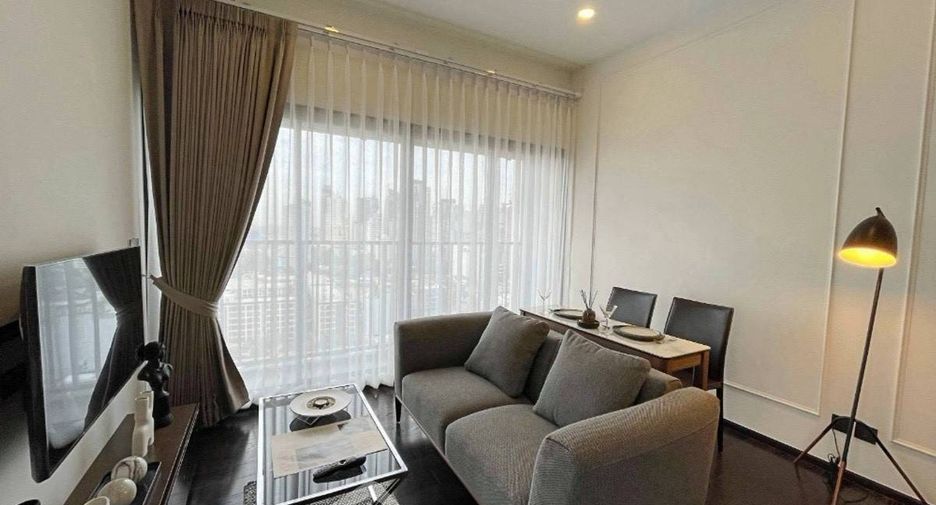 For rent 2 bedrooms condo in Watthana, Bangkok