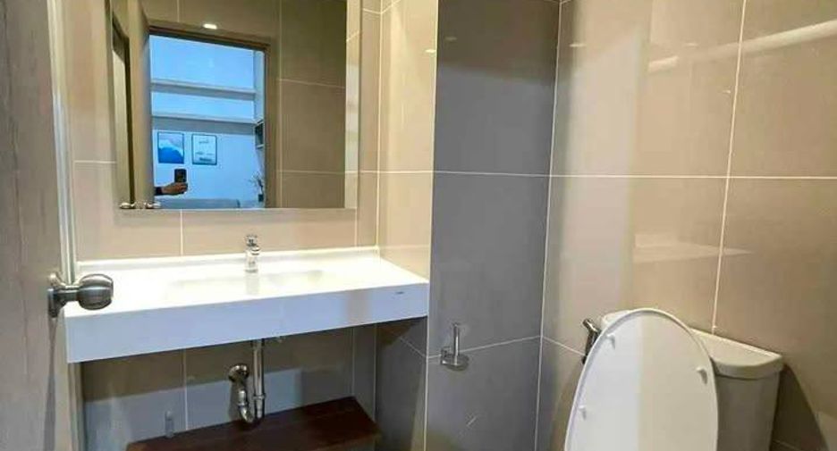 For rent 1 bed condo in Huai Khwang, Bangkok