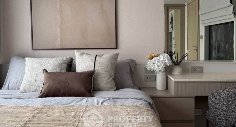 For rent 2 bedrooms condo in Bang Rak, Bangkok