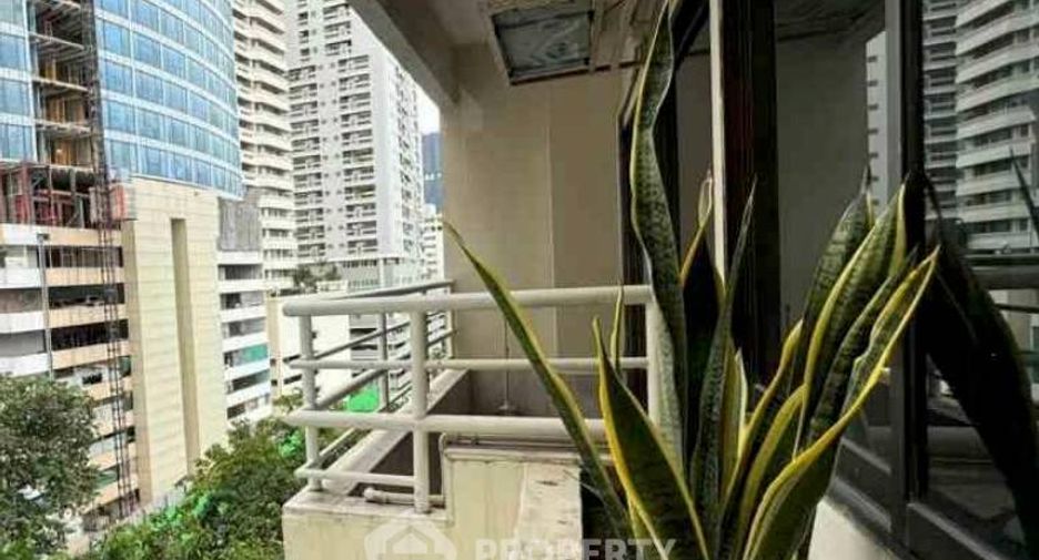 For rent 1 bed condo in Khlong Toei, Bangkok