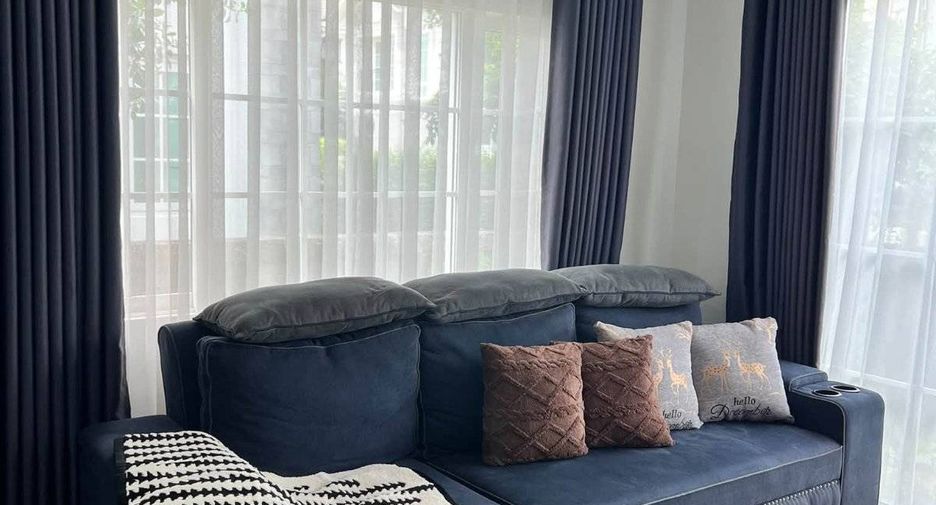 Haus zur Miete mit 4 Zimmer in Prawet, Bangkok