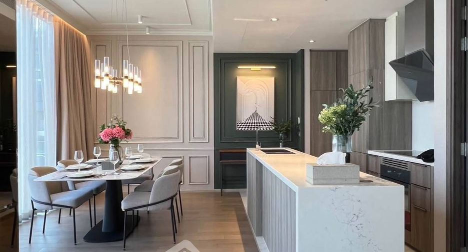 For rent 3 bedrooms condo in Khlong Toei, Bangkok