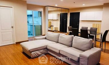 Wohnung zur Miete mit 3 Zimmer in Huai Khwang, Bangkok