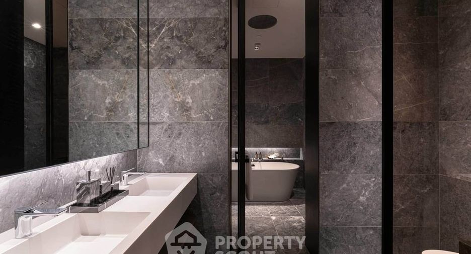 For rent 2 ベッドルーム condo in Khlong San, Bangkok