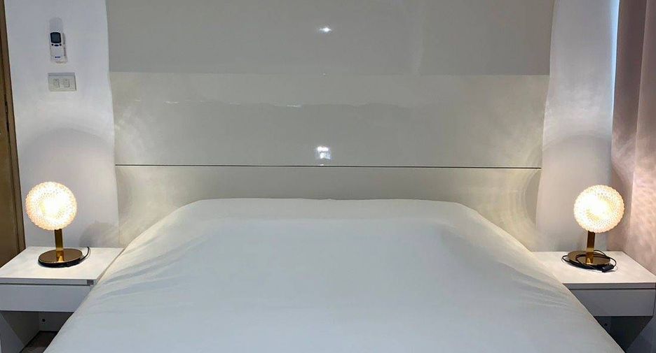 Condo en alquiler de 1 habitaciones en Khlong Toei, Bangkok