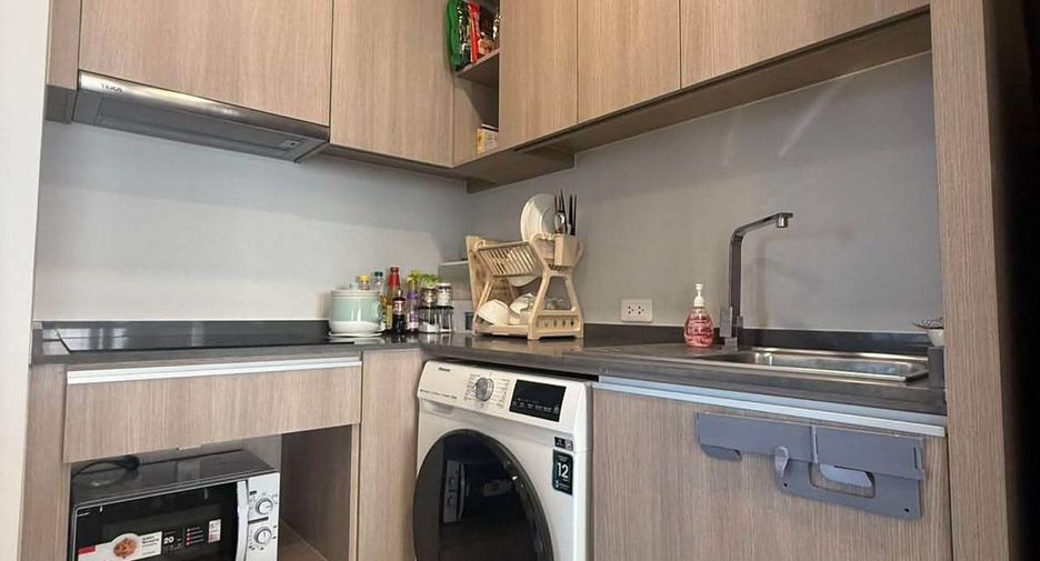 Condo en alquiler de 2 habitaciones en Bang Sue, Bangkok