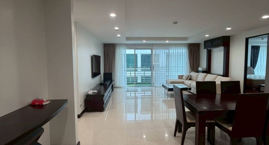 For rent 3 bedrooms condo in Watthana, Bangkok