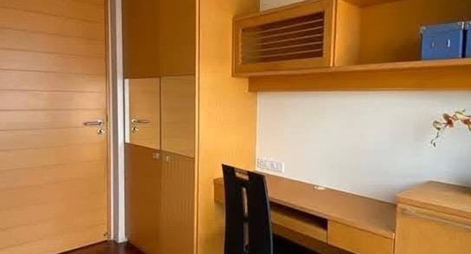 Аренда 3 спальни кондо в Банг Кхо Лаем, Бангкок
