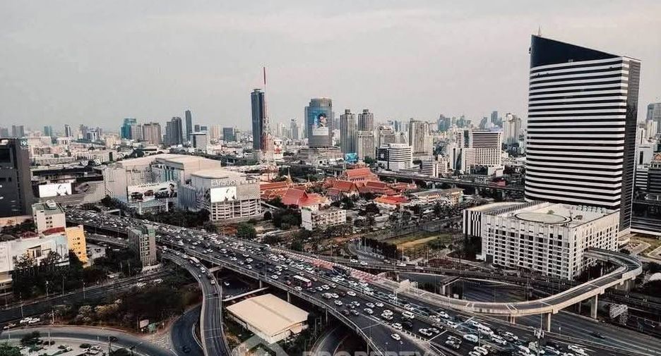 For rent 1 bed condo in Huai Khwang, Bangkok