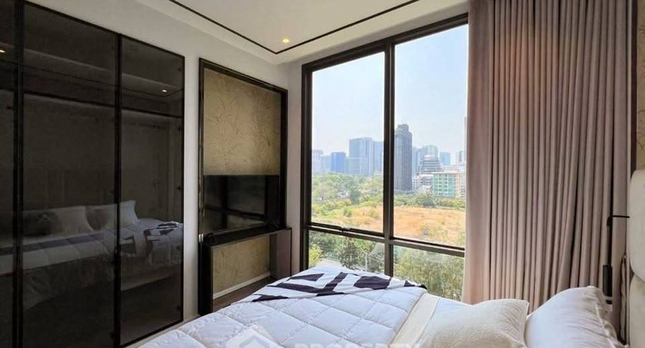 À louer 3 chambres condo à Pathum Wan, Bangkok