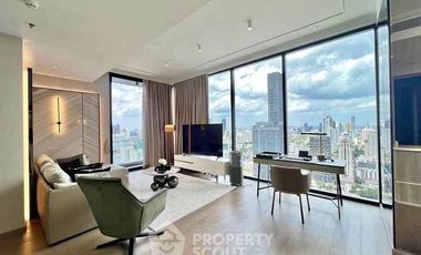 For rent 3 bedrooms condo in Khlong Toei, Bangkok