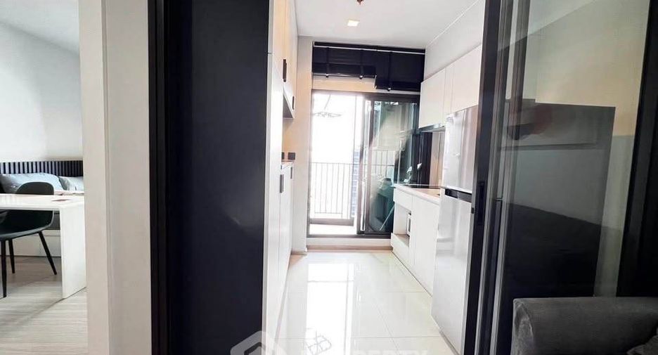 Wohnung zur Miete mit 1 Zimmer in Huai Khwang, Bangkok