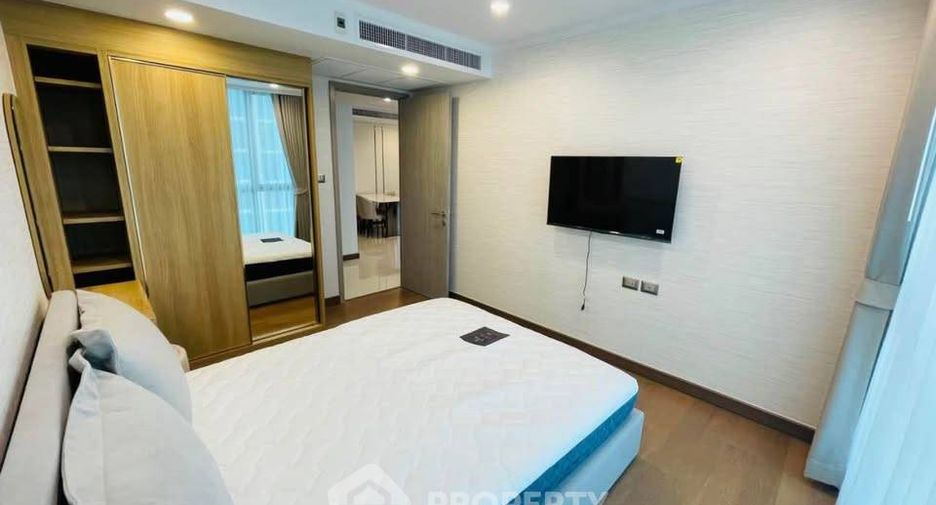 For rent 2 bedrooms condo in Watthana, Bangkok