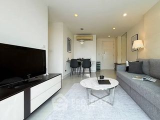 For rent 2 bedrooms condo in Khlong San, Bangkok