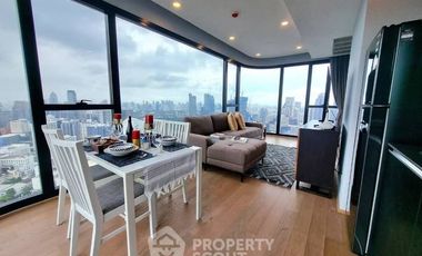 For rent 2 bedrooms condo in Bang Rak, Bangkok