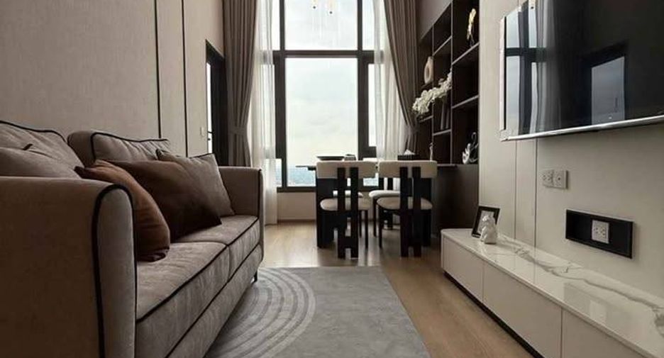 For rent 2 bedrooms condo in Watthana, Bangkok