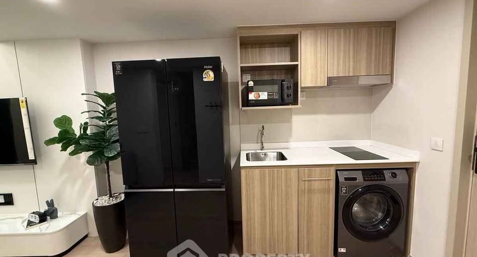 For rent 2 bedrooms condo in Watthana, Bangkok