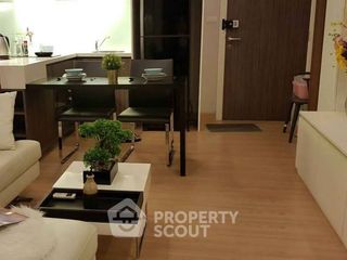 Condo en alquiler de 1 habitaciones en Khlong San, Bangkok