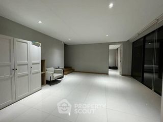出租 4 卧室 独立屋 在 Huai Khwang, 曼谷