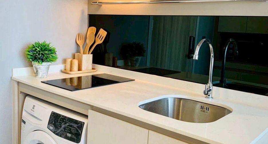 For rent 1 bed condo in Sathon, Bangkok