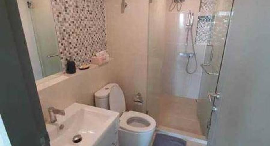 Аренда 2 спальни кондо в Хуаи Кхщанг, Бангкок