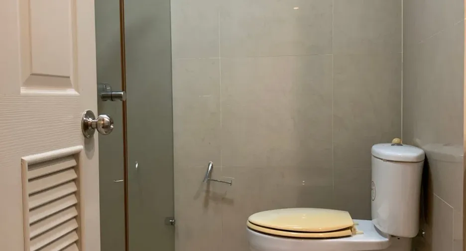 For sale 2 bedrooms condo in Sathon, Bangkok