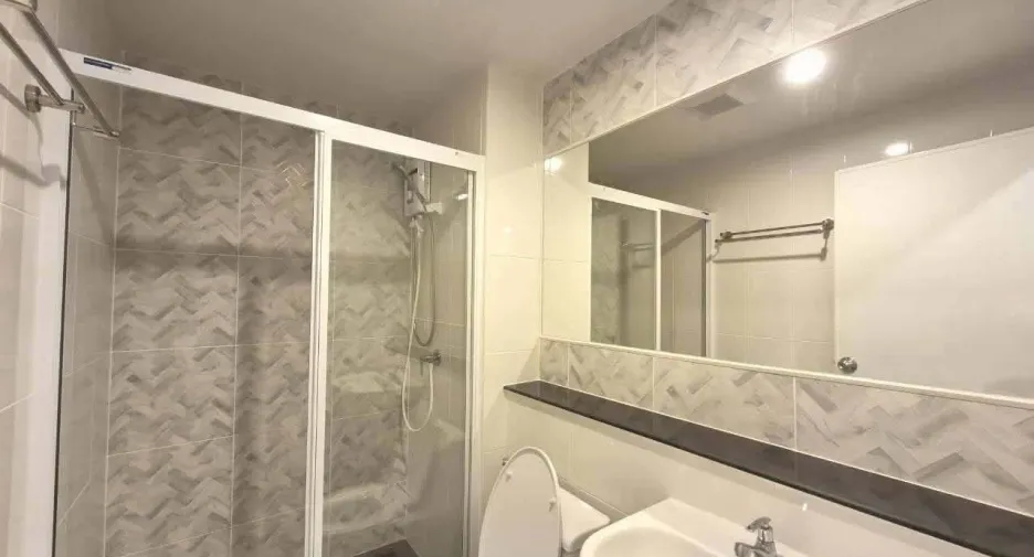 À louer 1 chambre condo à Bang Na, Bangkok