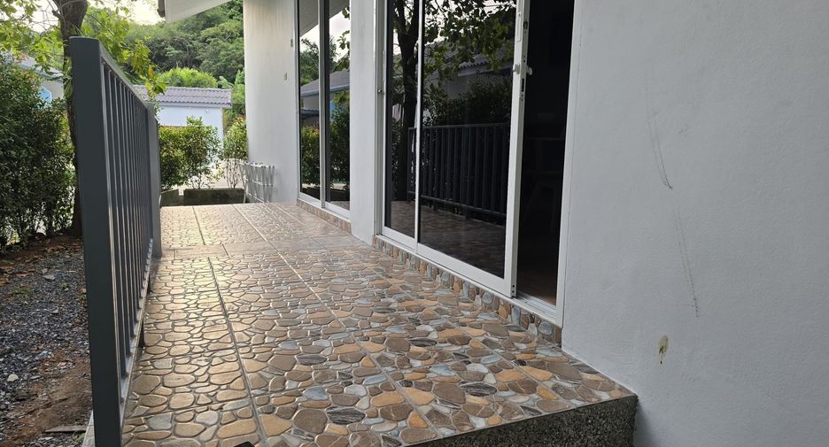 For rent 2 ベッドルーム townhouse in Mueang Phuket, Phuket