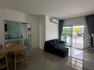 Casa en alquiler de 3 habitaciones en Thalang, Phuket