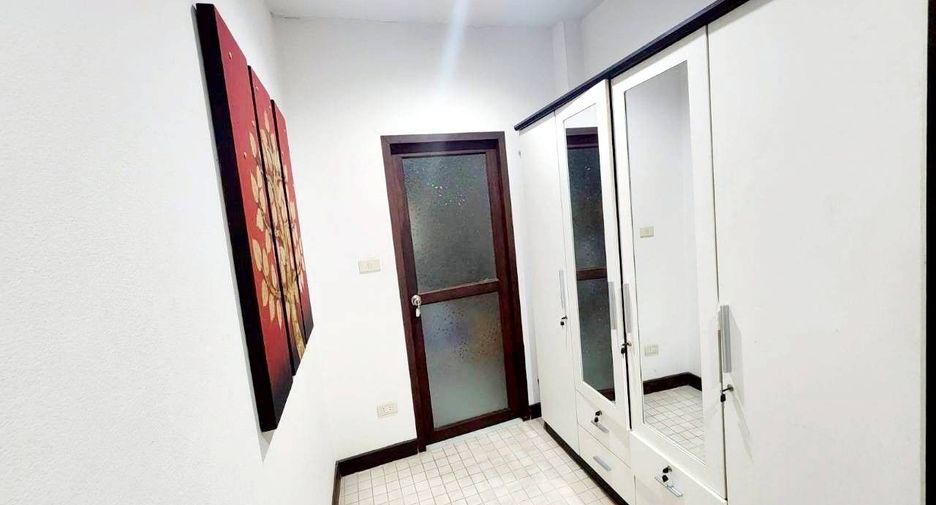 For sale 5 ベッドルーム house in Hang Dong, Chiang Mai