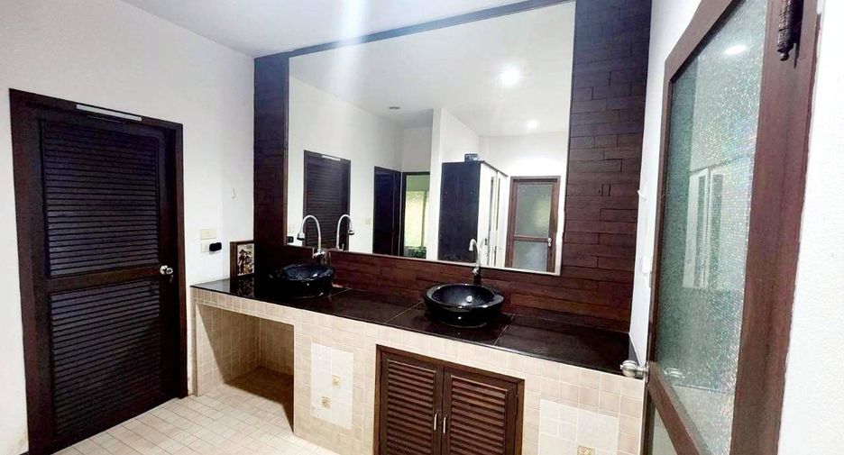 For sale 5 ベッドルーム house in Hang Dong, Chiang Mai