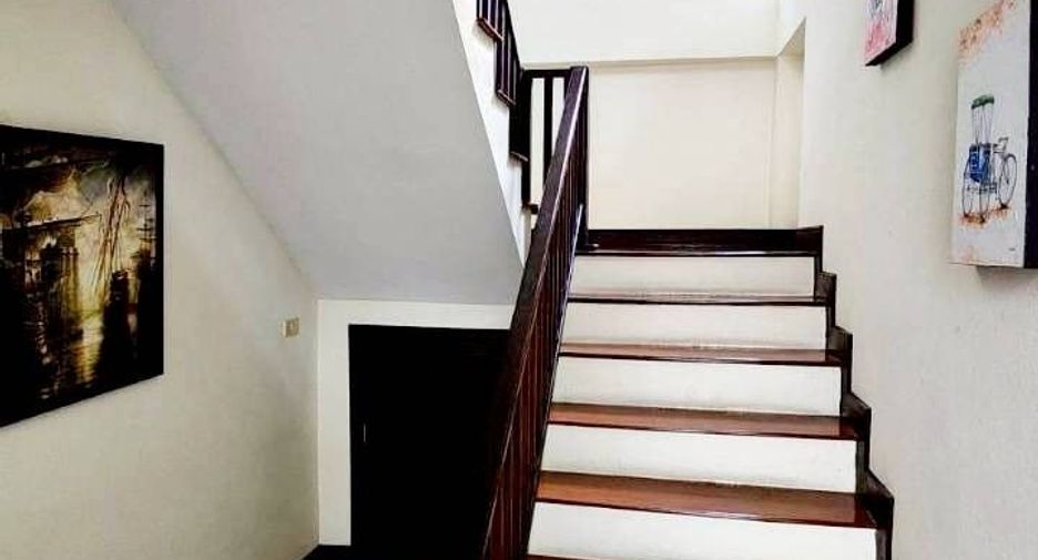 For sale 5 ベッドルーム house in Hang Dong, Chiang Mai