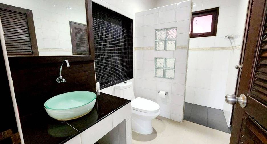 For sale 5 ベッドルーム house in Hang Dong, Chiang Mai