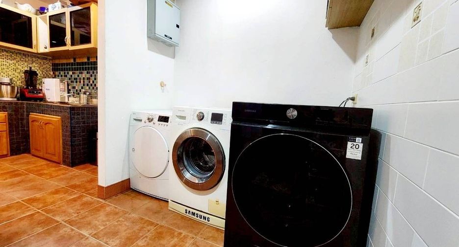 For sale 5 ベッドルーム house in Hang Dong, Chiang Mai